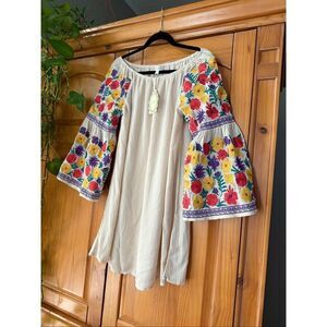 Velzera peasant blouse/tunic with dramatic bell sleeves Embroidered SZ L NWT